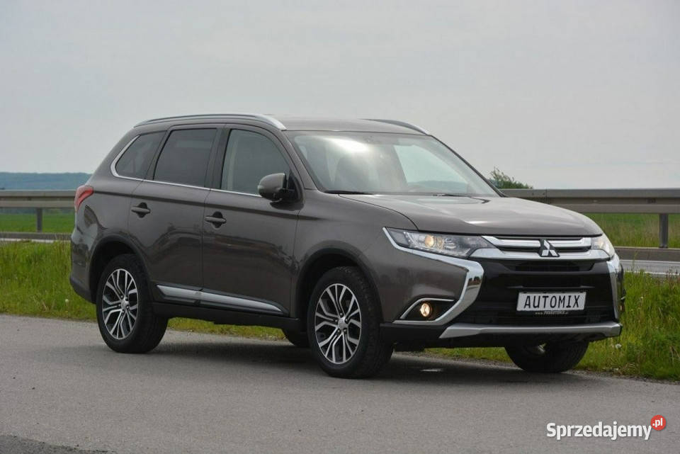 Mitsubishi Outlander 22 DID nawi 7 osobowy elektryczne lusterka Outlander sprzedam
