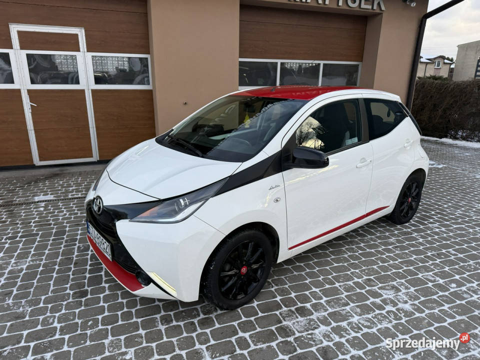 Toyota Aygo 10 69 Klima Navi Kamera Krajowy II nieuszkodzony Orzech