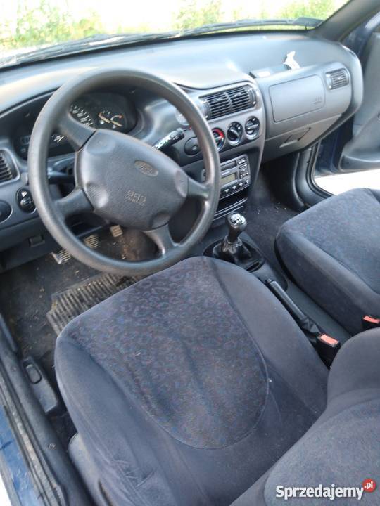 FORD ESCORT WAŻNE OPŁATY 13 96r jeżdżący 1200 Ostrowiec Świętokrzyski