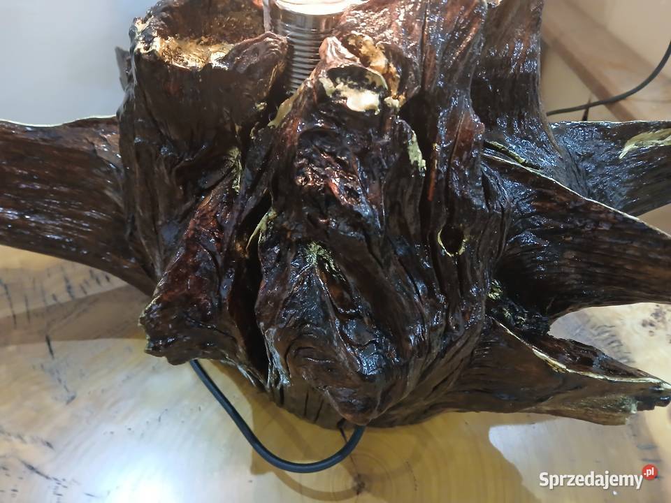 Lampa z dębowego korzenia Skawina