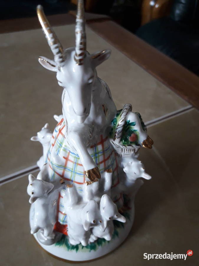Porcelanowa figurka Koza i siedmioro koźląt LFZ Janów Lubelski