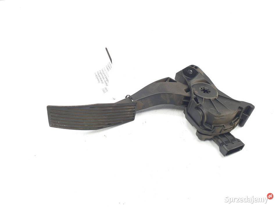 PEDAŁ OPEL INSIGNIA A 13237352 osobowe Lipno