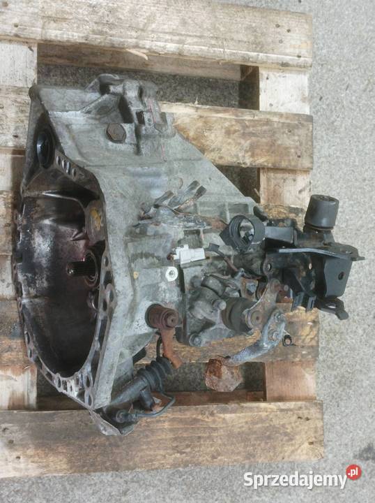 SKRZYNIA BIEGÓW 10 VVTI Toyota Yaris III 2011 Rok produkcji 2014 świętokrzyskie