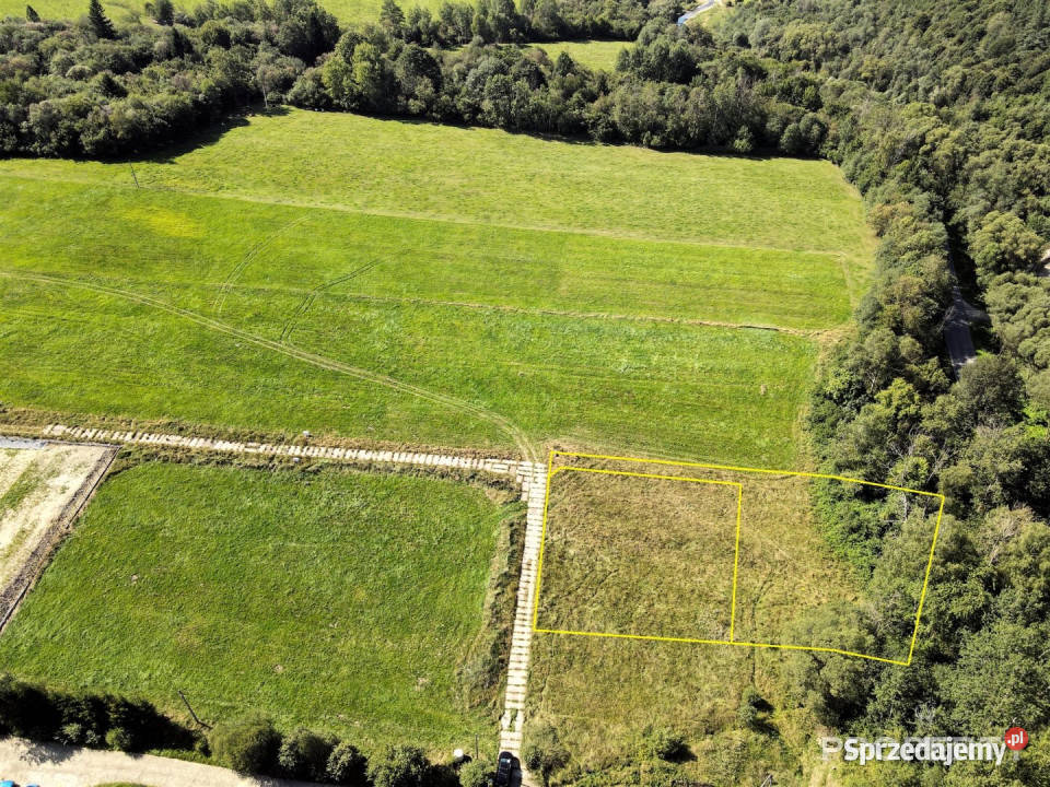 sprzedaży działki 1885m2 Uście Gorlickie handlowo-usługowa