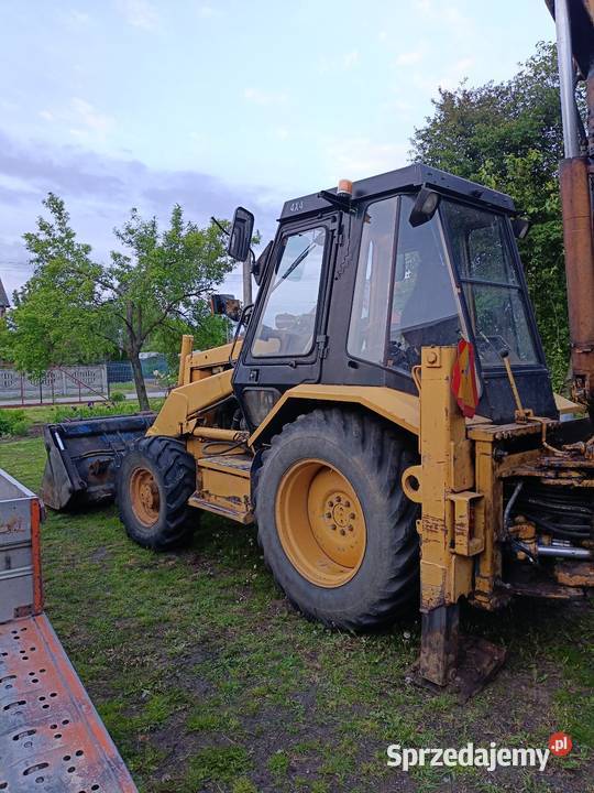 Koparko ładowarka car 428 Koparko ładowarki Michów