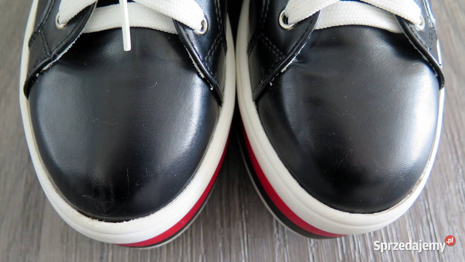 Nowe sneakersy na platformie Ideal Shoes r 41 Komorniki