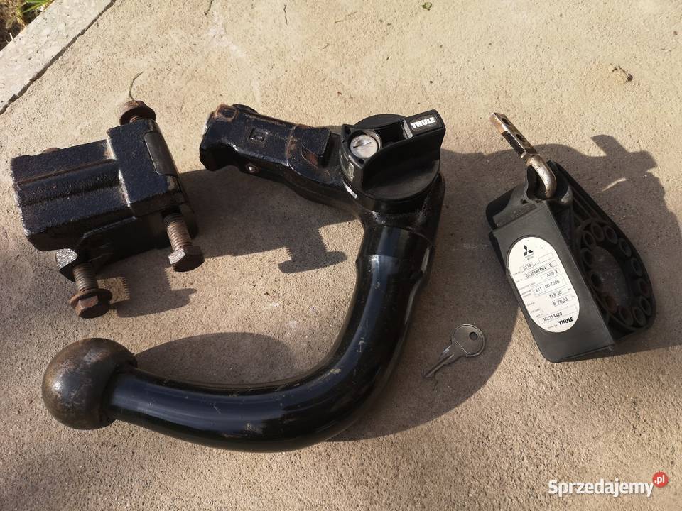 Hak wypinany Thule z mitsubishi ASX z kluczylami
