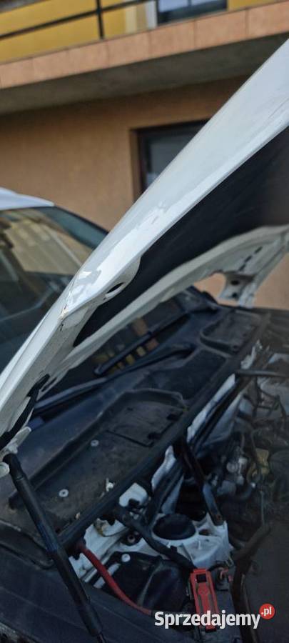 Posiadam do sprzedania uszkodzoną maskę do Męcina