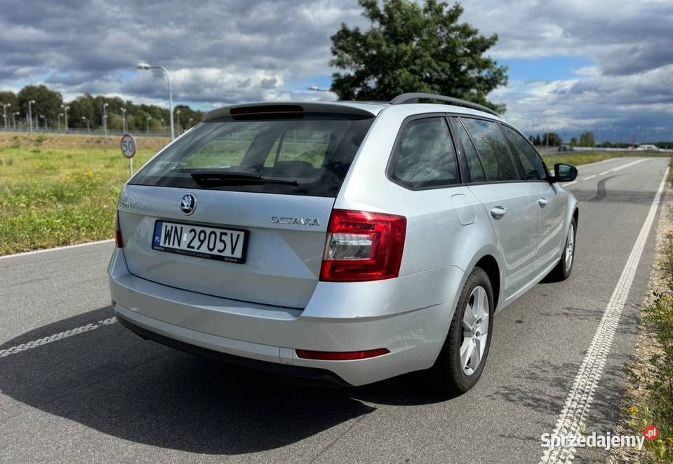 Skoda octavia 16Tdi 2018 salon elektryczna klapa kupiony w Polsce Warszawa
