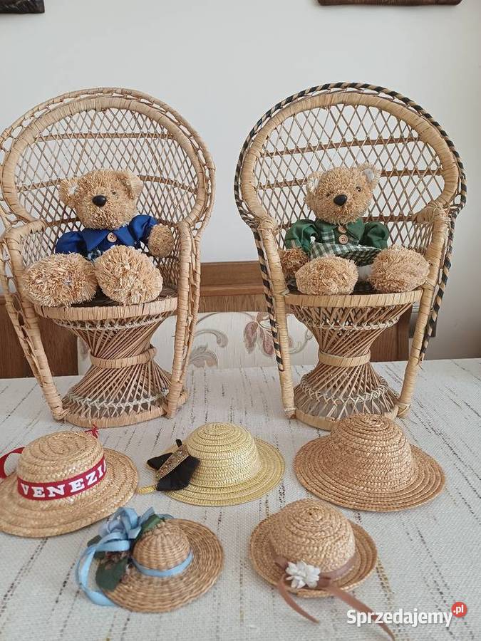 Foteliki z miśkami że słomy plus kapelusiki