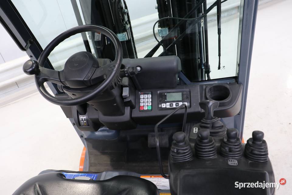 Wózek widłowy Toyota 8FBE18T triplex 47m 2015r Siedlce
