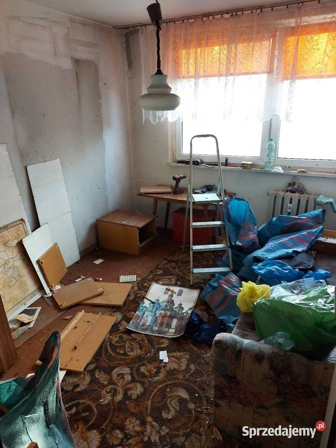Opróżnianie Mieszkań Domów Strychów Piwnic Wołów