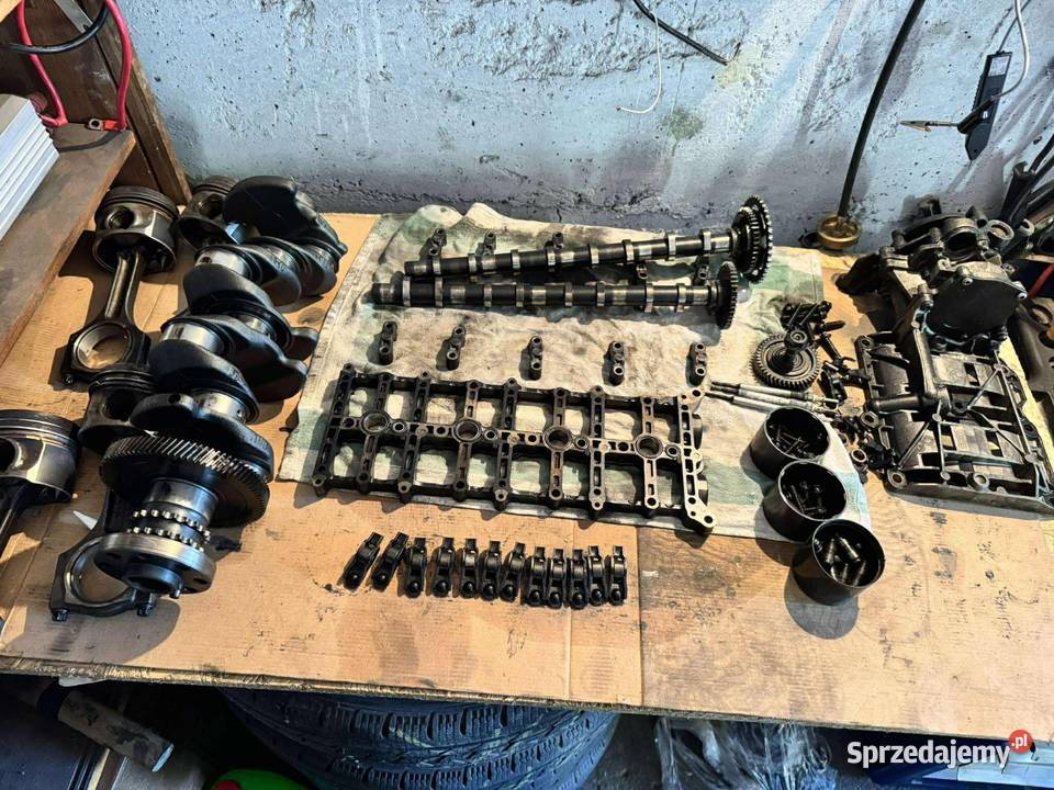 Głowica z wałkami kpl N47D20C BMW f10 f30 f25 Włoszczowa