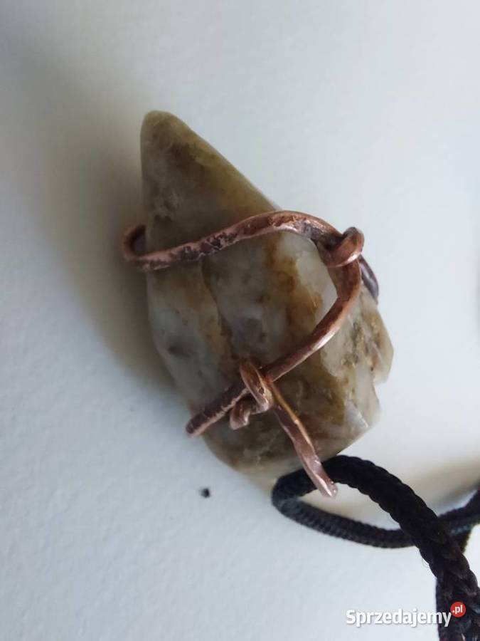 Wisior w klatce z miedzi Wisiorki