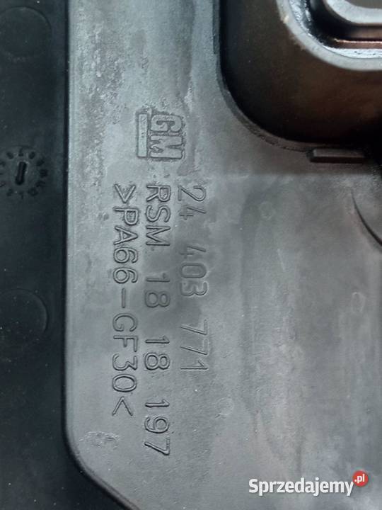 POKRYWA ZAWORÓW 24403771 10 12V Opel Corsa III sprzedam