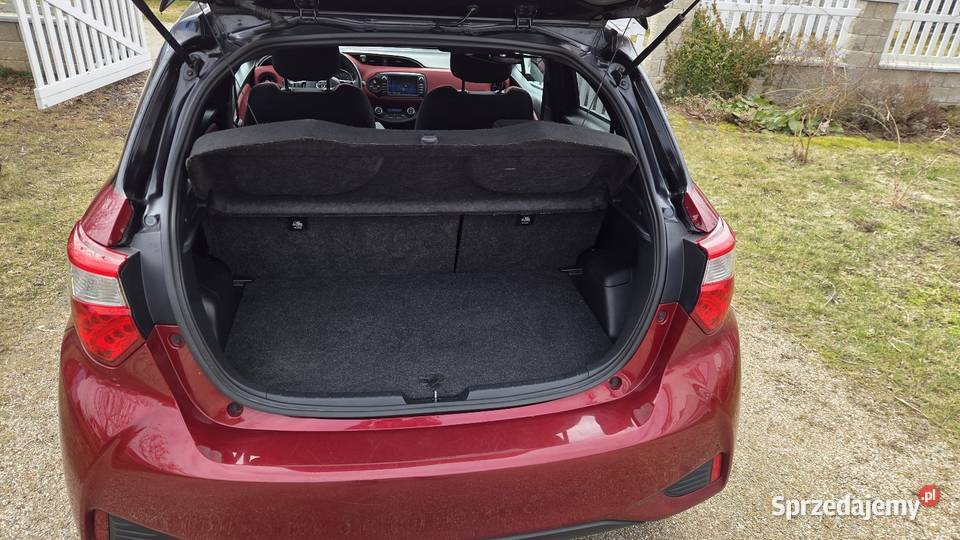Toyota Yaris Hybryda Najbogatsza Wersja zmieniarka CD Gdańsk