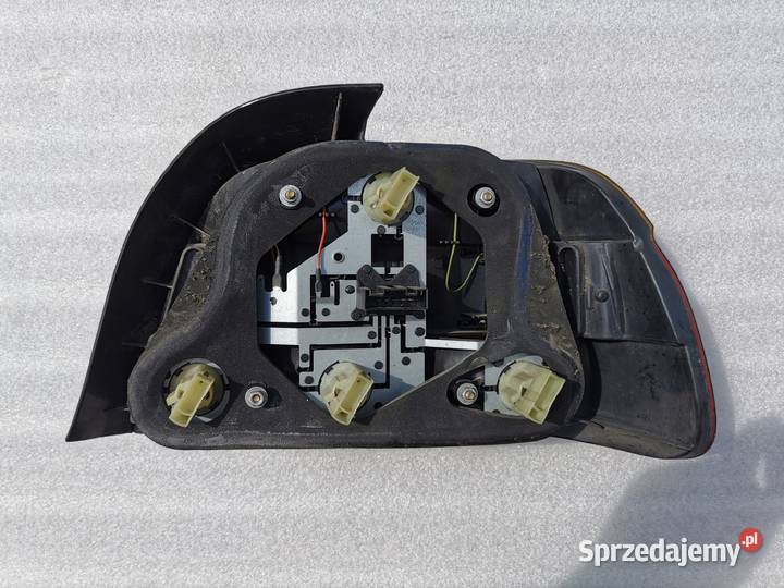 Lampa Lewy Tył Tylna Lewa BMW 5 E39 Sedan Lift Oświetlenie Wyszków