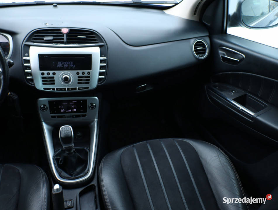 Lancia Delta 14 TJET niebieski Piaseczno