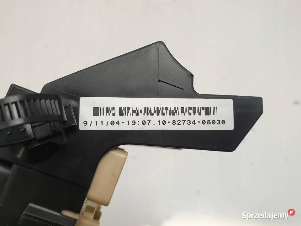 Toyota Avensis T25 SKRZYNKA BEZPIECZNIKÓW lubelskie Janów sprzedam