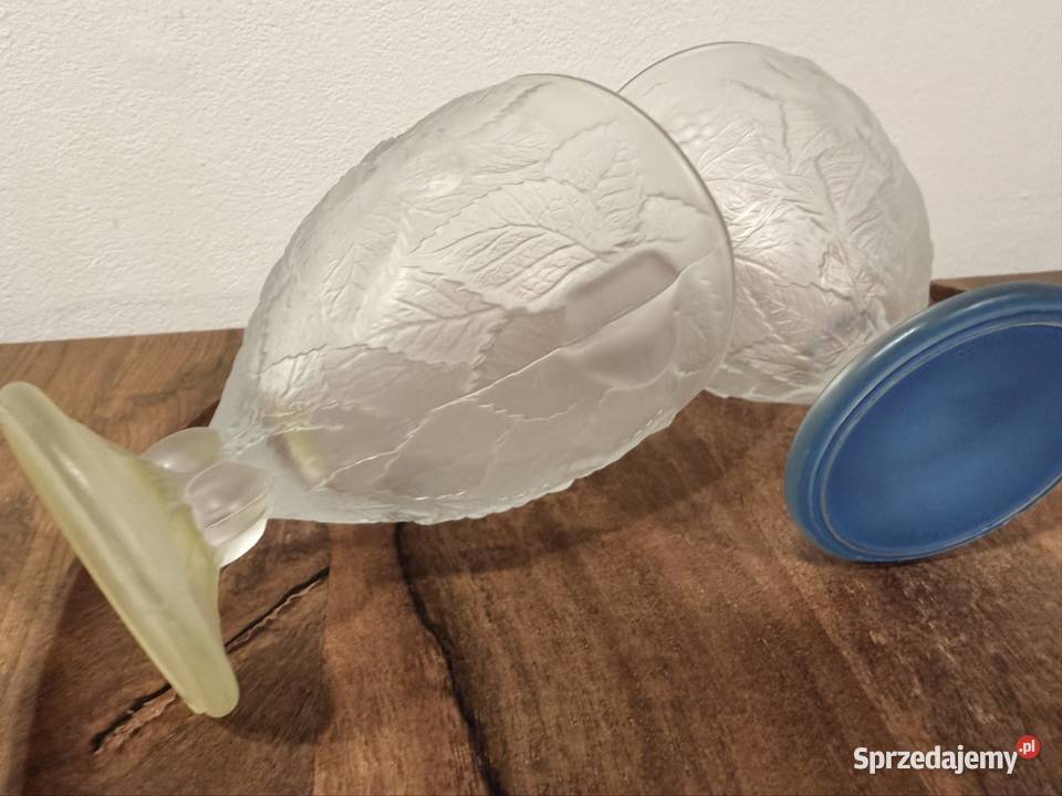 Śliczne masywne 2 kielich deserowe Cybinka