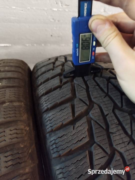 sprzedam opony zimowe Nokian WR D4 18565R15 88 Samochodowe Sosnowiec sprzedam