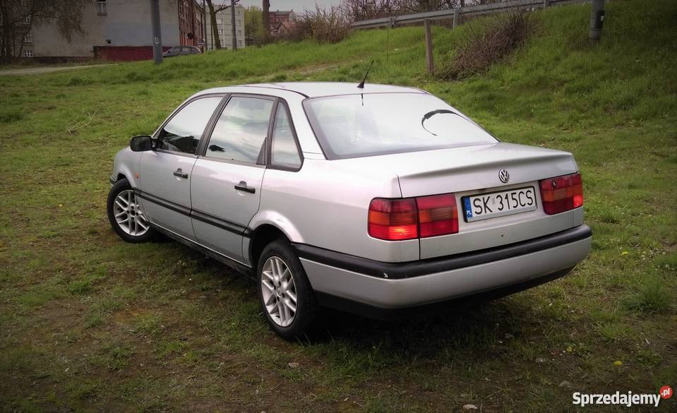 Passat B4 19 TDI 90 1200 Sedan / Limuzyna Passat Katowice