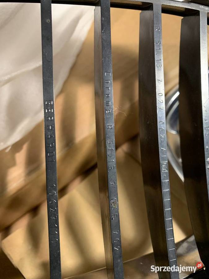 BMW E6061 nerki grill lewa i prawa Koziegłowy