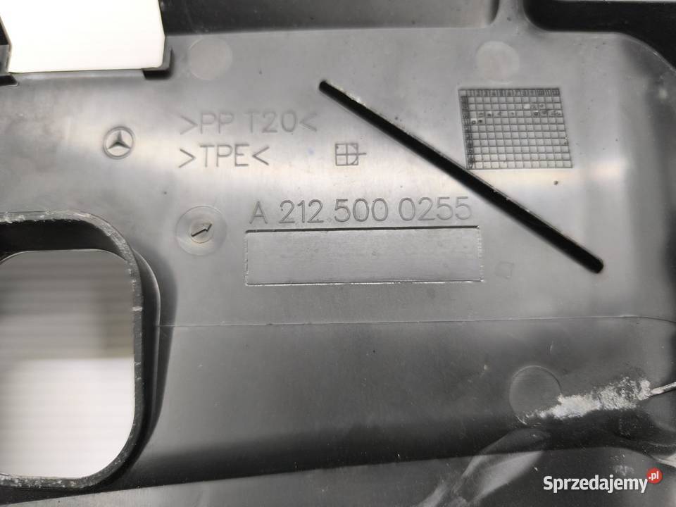 WLOT OSŁONA PASA PRZÓD MERCEDES EKLASA W212 22 Osłony i zaślepki