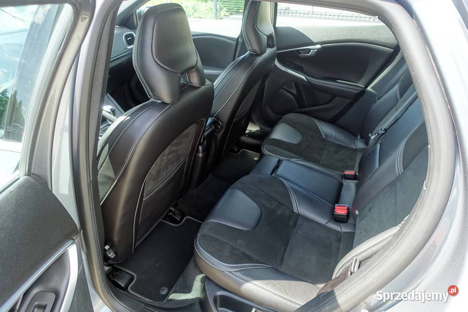 VOLVO V40 RDESIGN 20 T3 152 LIFT KSERWISOWA Buczkowice