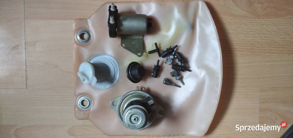 fiat 125 p nysa zbiornik spryskiwacza pompka w Wałbrzych