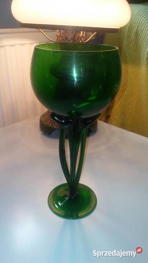 Wysoki kielich szmaragdowy PRL łódzkie sprzedam