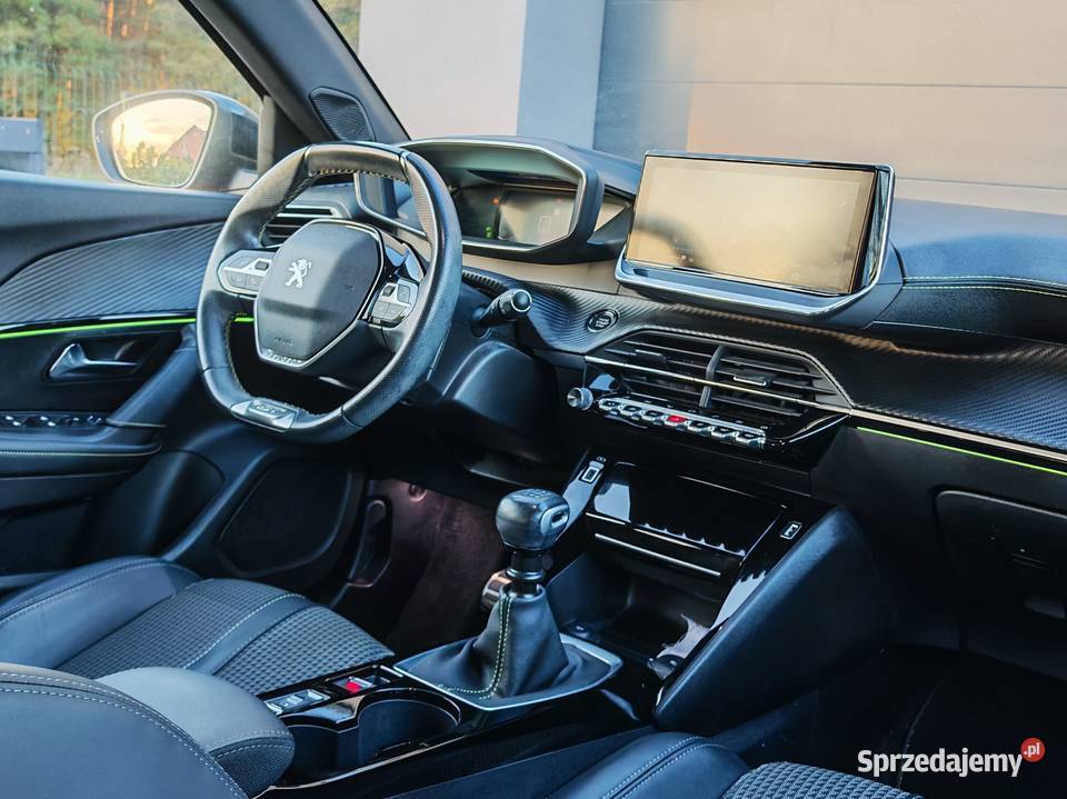 Peugeot 2008 II GT 12B 131 Serwis ASO Przebieg Jędrzejów