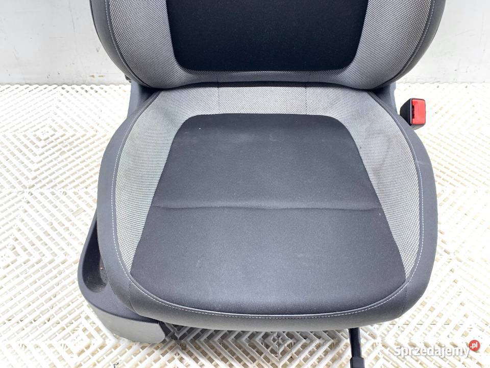 FOTEL PRAWY PRZÓD SKODA FABIA III Kombi osobowe