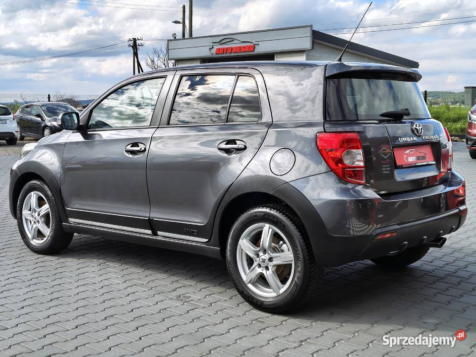 Toyota Urban Cruiser Napęd 4x4 AWD 14 D4D lakier metallic Motoryzacja Zarszyn sprzedam