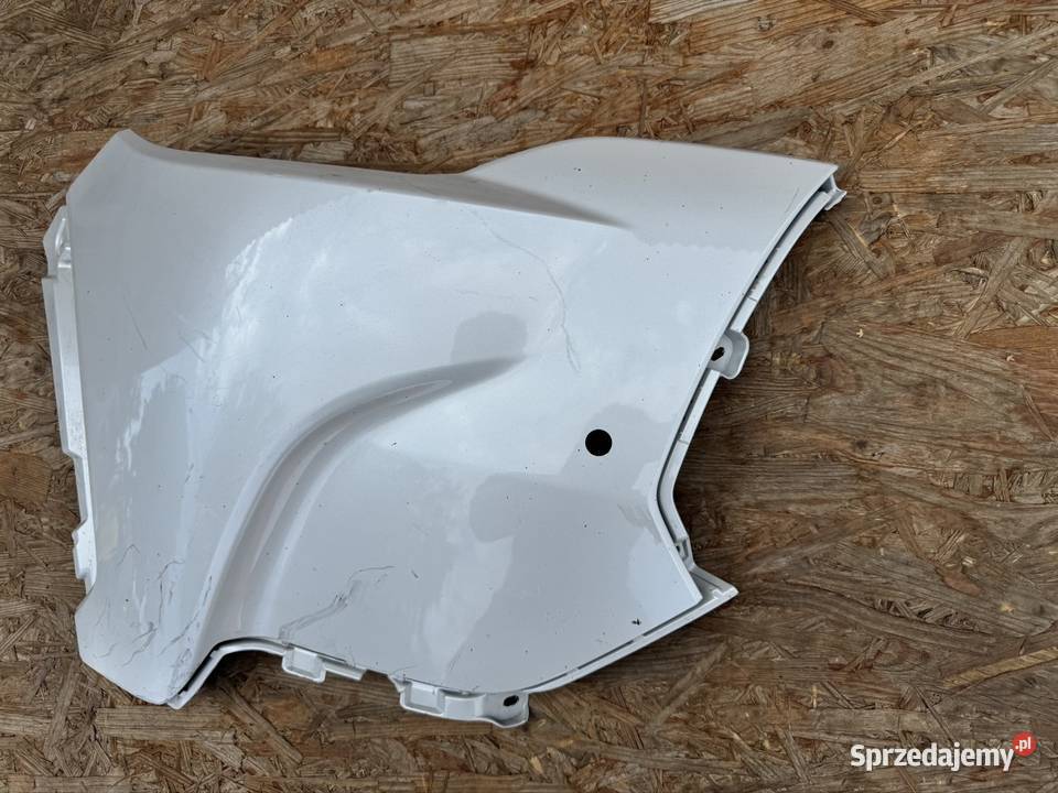 Narożnik zderzaka przód prawy rh Toyota Corolla osobowe Międzychód sprzedam