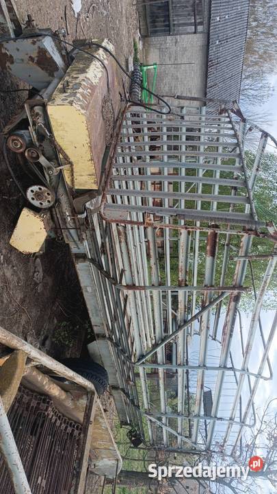 Przyczepa samozbierająca Przyczepy rolnicze Stoczek Łukowski