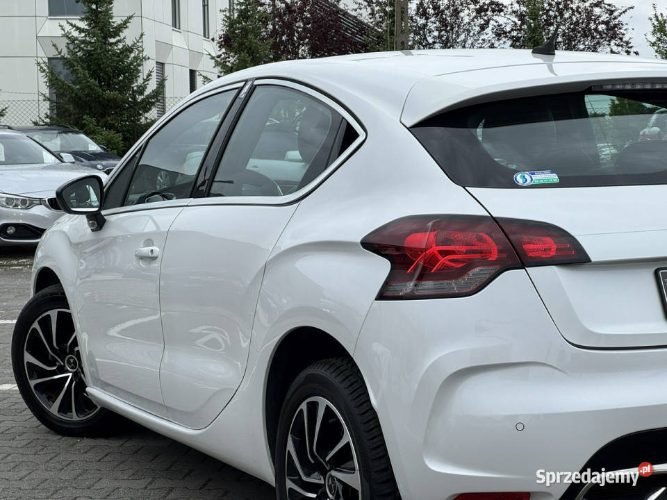 DS Automobiles DS 4 FILMFull LEDAlcantaraBiała światła przeciwmgielne Suchy Las