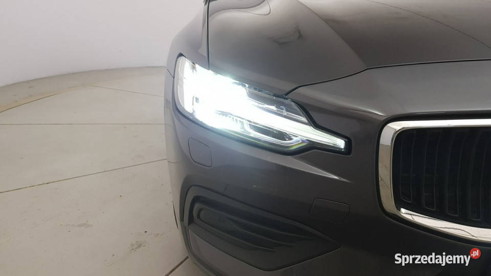 Volvo V60 B4 D Core Z Polskiego Salonu Faktura Warszawa