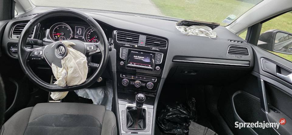 Volkswagen Golf VII 16 TDIuszkodzony elektryczne szyby Wadowice sprzedam