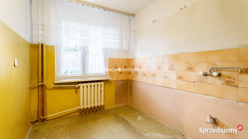 Mieszkanie 729m2 4pokojowe Kraków os Dywizjonu Rok budowy 1980