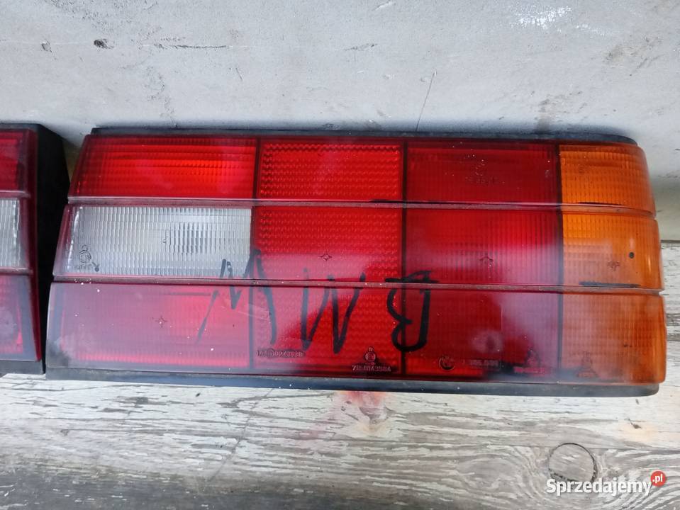 Sprzedam lampy tylnie do BMW E30 Rok produkcji 1990 Płock sprzedam