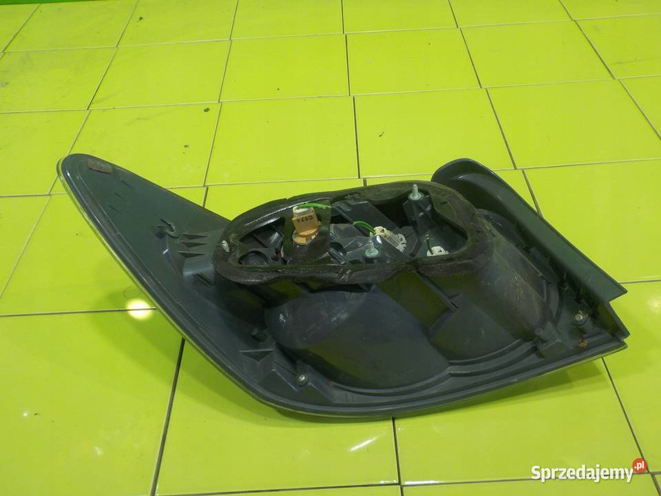 MAZDA CX7 LIFT 22 D 09r lampa prawa tyl osobowe Suków