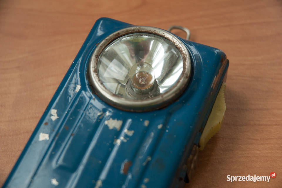 Stara zabytkowa latarka CFL metalowa retro PRL Stara Wieś