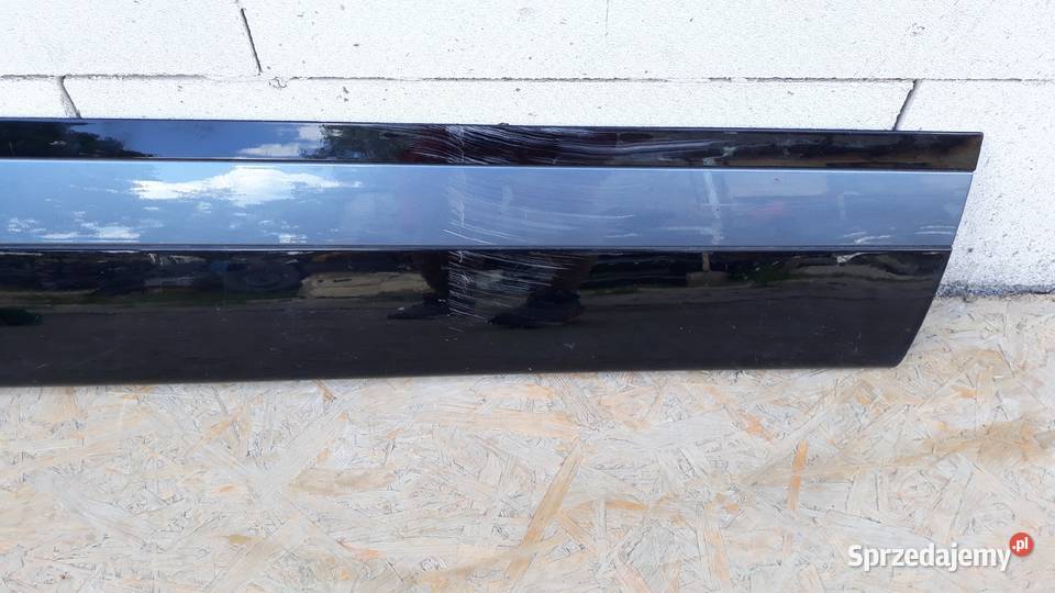 RANGE ROVER VELAR LISTWA DRZWI PRAWYCH TYŁ