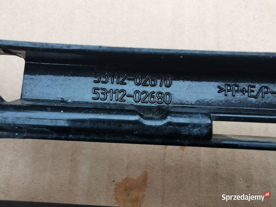 Kratka zderzaka przód auris 2 II lift 1518 osobowe Sieraków