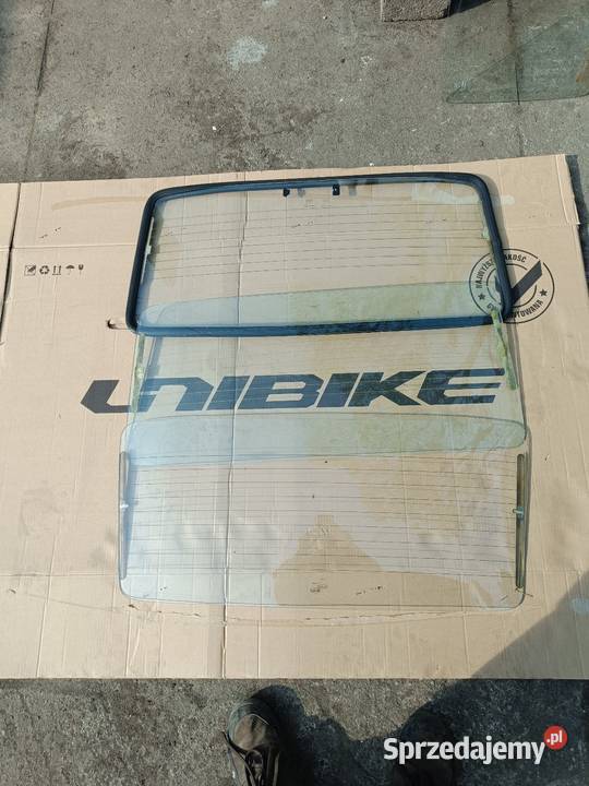 Szyby fiat 126p przednie tylne boczne z drzwi Siepraw sprzedam