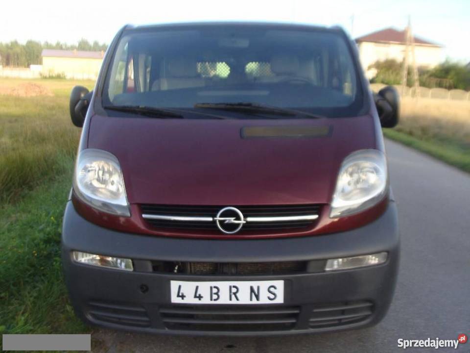 Sprzedam nieuszkodzony Opel Vivaro 2004 hak Radoszyce