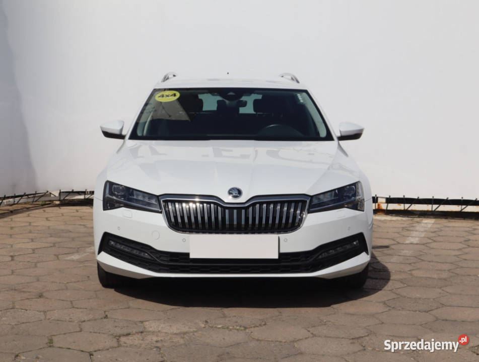 Skoda Superb 20 TSI asystent pasa ruchu Łódź
