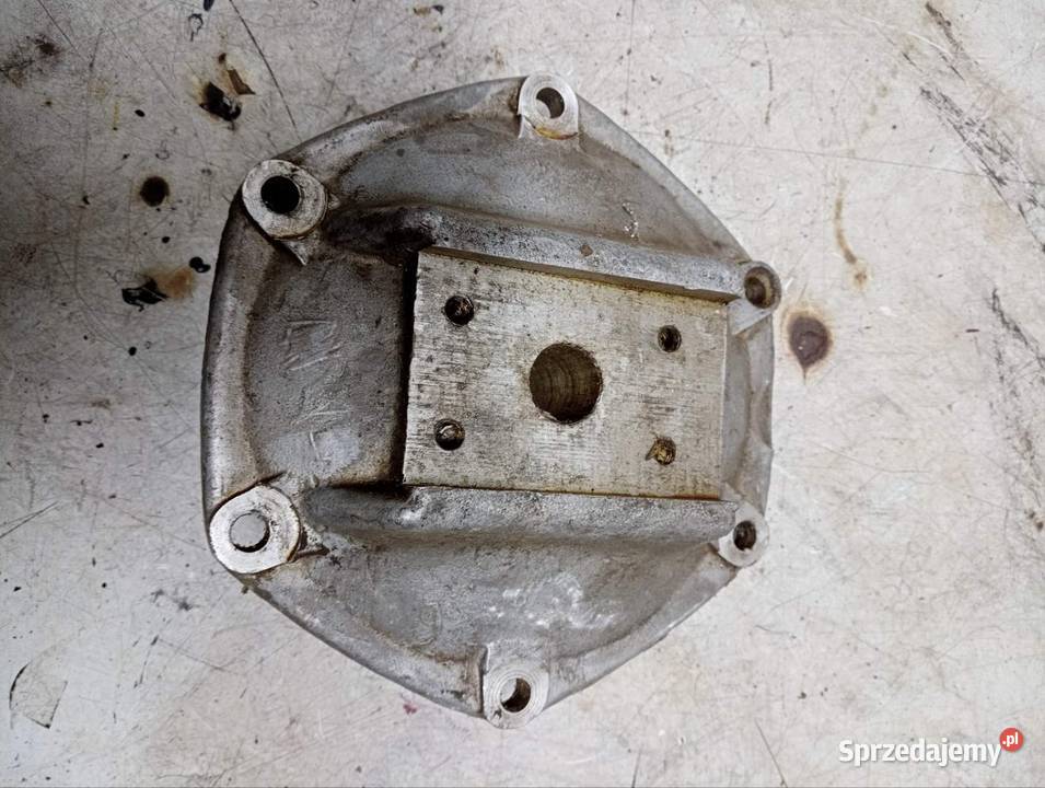 Dekiel pokrywa dyfra przekładni głównej Dniepr