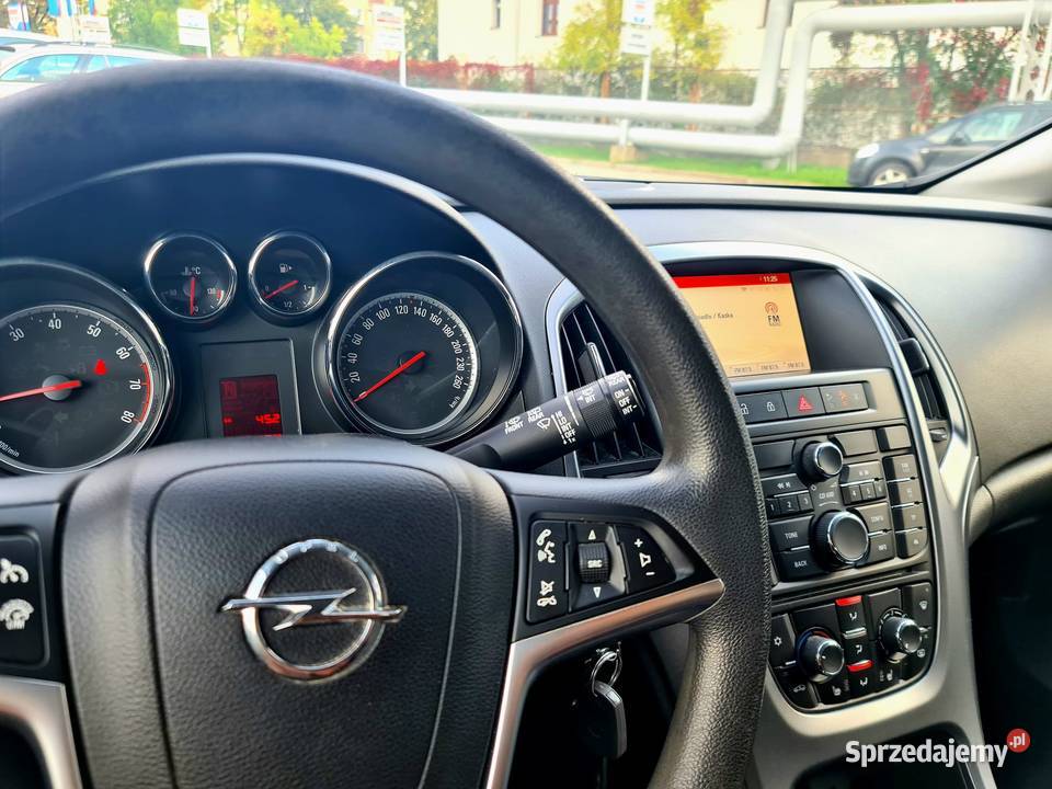 Opel Astra Sports Tourer 16 Benzyna 2015 142400 Zgorzelec